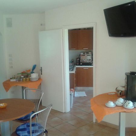 Ai Vecchi Molini Bed & Breakfast Castello Tesino Bagian luar foto