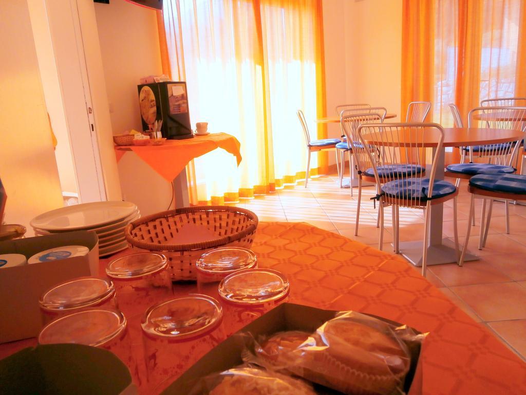 Ai Vecchi Molini Bed & Breakfast Castello Tesino Bagian luar foto