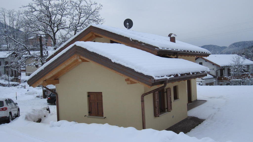 Ai Vecchi Molini Bed & Breakfast Castello Tesino Bagian luar foto