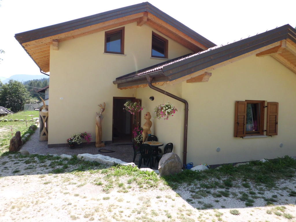 Ai Vecchi Molini Bed & Breakfast Castello Tesino Bagian luar foto